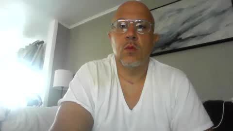 Snapshot of jr1871 chatting on 07/23/26, 11:19 jr1871 online show from 07/23/26, 11:19
