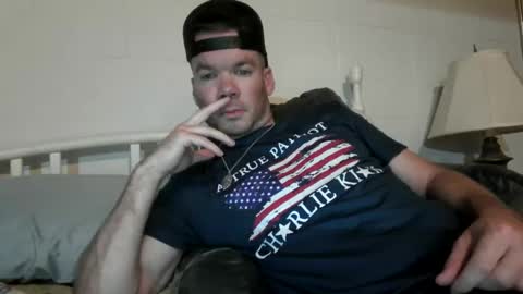 Snapshot of jryan90 chatting on 09/28/25, 04:18 Jim online show from 09/28/25, 04:18