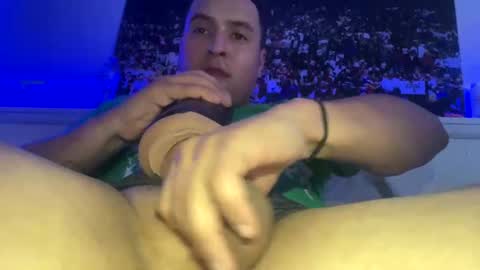 Snapshot of jsmoothest93 chatting on 02/13/25, 02:52 CarmelPapi93 online show from 02/13/25, 02:52