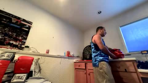 Snapshot of jsmoothest93 chatting on 02/24/25, 05:09 CarmelPapi93 online show from 02/24/25, 05:09