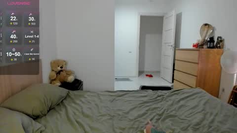 Snapshot of ju_lii chatting on 02/04/25, 05:34 Julia and Julia online show from 02/04/25, 05:34