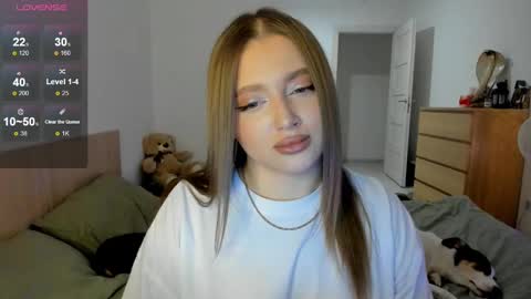 Snapshot of ju_lii chatting on 02/05/25, 02:59 Julia and Julia online show from 02/05/25, 02:59