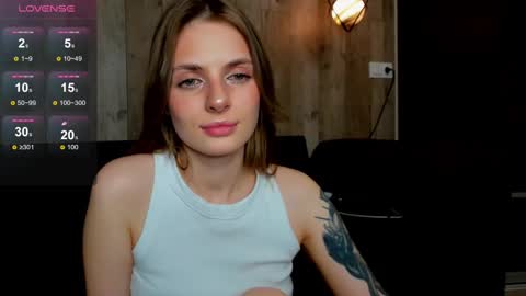 Snapshot of ju_lii chatting on 02/20/25, 05:18 Julia and Julia online show from 02/20/25, 05:18