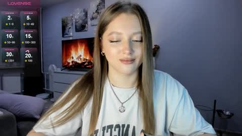 Snapshot of ju_lii chatting on 09/09/25, 07:13 Julia and Julia online show from 09/09/25, 07:13