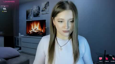 Snapshot of ju_lii chatting on 09/30/25, 09:31 Julia and Julia online show from 09/30/25, 09:31