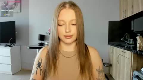 Snapshot of ju_lii chatting on 06/17/26, 10:39 Julia and Julia online show from 06/17/26, 10:39