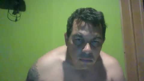 Snapshot of juan1019rosa chatting on 11/11/25, 10:32 ronaldo online show from 11/11/25, 10:32