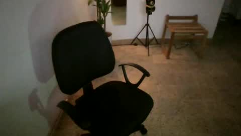 Snapshot of juan235665 chatting on 06/06/26, 12:49 juan235665 online show from 06/06/26, 12:49
