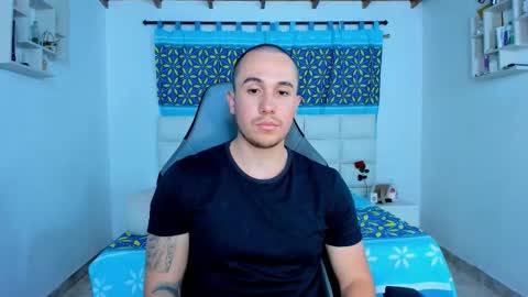 Snapshot of juan__jimenez chatting on 01/20/25, 04:21 Juan online show from 01/20/25, 04:21