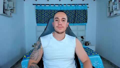 Snapshot of juan__jimenez chatting on 02/04/25, 02:07 Juan online show from 02/04/25, 02:07