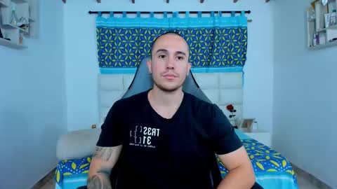 Snapshot of juan__jimenez chatting on 02/12/25, 03:51 Juan online show from 02/12/25, 03:51