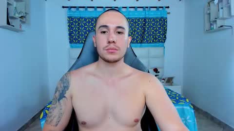 Snapshot of juan__jimenez chatting on 02/14/25, 11:20 Juan online show from 02/14/25, 11:20