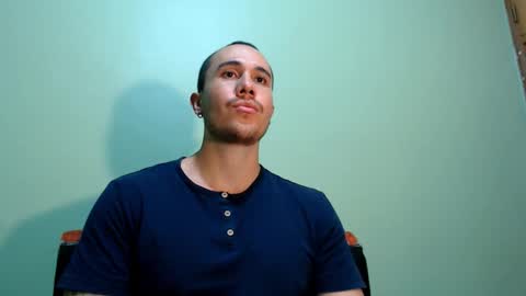 Snapshot of juan__jimenez chatting on 02/24/25, 09:32 Juan online show from 02/24/25, 09:32