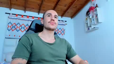 Snapshot of juan__jimenez chatting on 03/04/25, 09:40 Juan online show from 03/04/25, 09:40