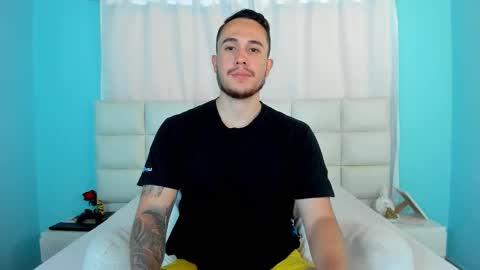 Snapshot of juan__jimenez chatting on 10/09/25, 07:45 Juan online show from 10/09/25, 07:45