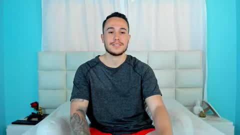 Snapshot of juan__jimenez chatting on 10/13/25, 09:26 Juan online show from 10/13/25, 09:26