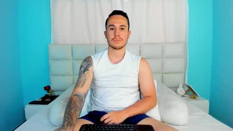 Snapshot of juan__jimenez chatting on 10/28/25, 08:11 Juan online show from 10/28/25, 08:11