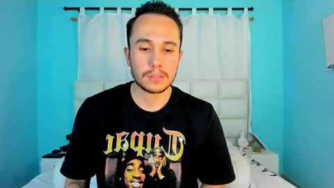 Snapshot of juan__jimenez chatting on 11/10/25, 03:38 Juan online show from 11/10/25, 03:38