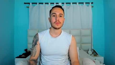 Snapshot of juan__jimenez chatting on 11/15/25, 11:32 Juan online show from 11/15/25, 11:32