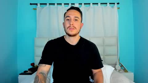 Snapshot of juan__jimenez chatting on 11/26/25, 10:11 Juan online show from 11/26/25, 10:11