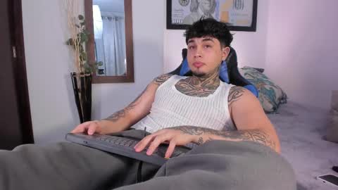 Snapshot of juan_alvarez18 chatting on 11/09/25, 04:22 juan_alvarez18 online show from 11/09/25, 04:22