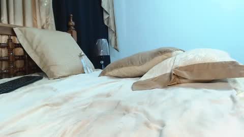    online show from 02/25/25, 03:05