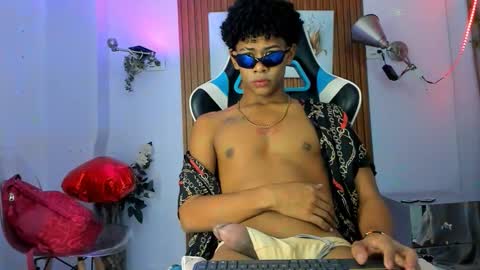 juan_contreras7 online show from 09/24/25, 11:35