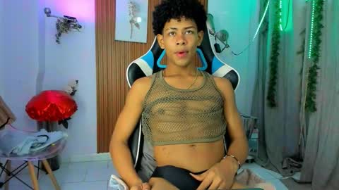 juan_contreras7 online show from 09/30/25, 11:37