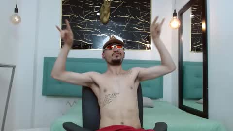 JUAN JOSE online show from 02/05/26, 04:17