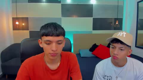 Snapshot of juan_nd_steven chatting on 12/24/24, 04:44 JuanSteven online show from 12/24/24, 04:44