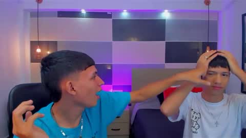 Snapshot of juan_nd_steven chatting on 01/05/25, 12:10 JuanSteven online show from 01/05/25, 12:10