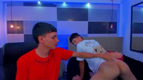 Snapshot of juan_nd_steven chatting on 01/17/25, 04:49 JuanSteven online show from 01/17/25, 04:49