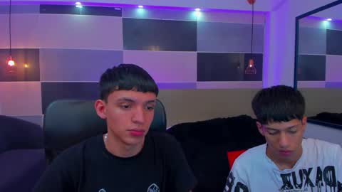 Snapshot of juan_nd_steven chatting on 01/25/25, 03:20 JuanSteven online show from 01/25/25, 03:20