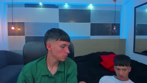 Snapshot of juan_nd_steven chatting on 02/05/25, 04:16 JuanSteven online show from 02/05/25, 04:16