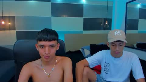 Snapshot of juan_nd_steven chatting on 02/14/25, 07:07 JuanSteven online show from 02/14/25, 07:07