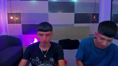 Snapshot of juan_nd_steven chatting on 03/01/25, 04:58 JuanSteven online show from 03/01/25, 04:58