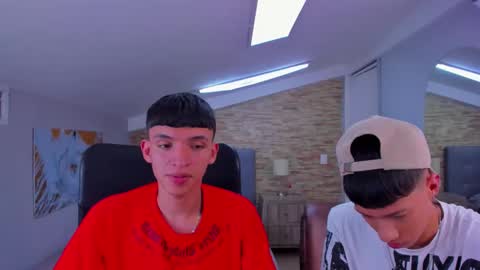 Snapshot of juan_nd_steven chatting on 03/05/25, 07:38 JuanSteven online show from 03/05/25, 07:38