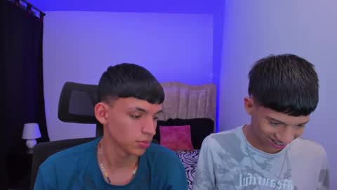 Snapshot of juan_nd_steven chatting on 09/12/25, 04:34 JuanSteven online show from 09/12/25, 04:34