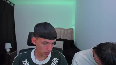 Snapshot of juan_nd_steven chatting on 09/13/25, 03:28 JuanSteven online show from 09/13/25, 03:28