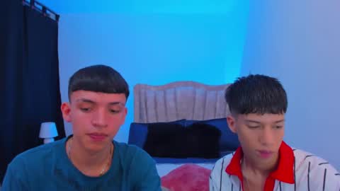 Snapshot of juan_nd_steven chatting on 10/10/25, 04:33 JuanSteven online show from 10/10/25, 04:33