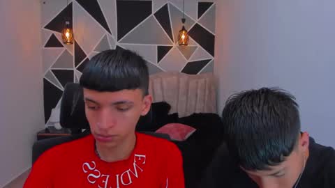 Snapshot of juan_nd_steven chatting on 11/13/25, 04:11 JuanSteven online show from 11/13/25, 04:11