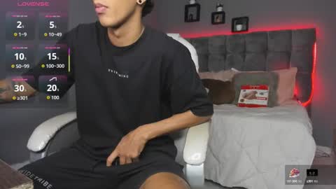 Snapshot of juan_zabala chatting on 09/19/25, 11:44 Juan online show from 09/19/25, 11:44