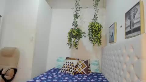 juana_naranjo online show from 06/24/26, 03:16