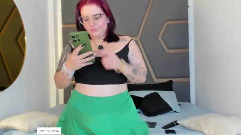 Snapshot of juana_valkiria chatting on 06/19/26, 03:44 Juana Valkiria online show from 06/19/26, 03:44