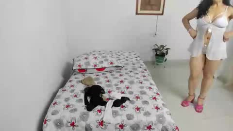 Juana online show from 11/21/25, 03:54