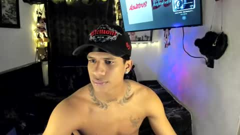 Snapshot of juanbigcock21cm chatting on 07/15/26, 06:02 juan jose online show from 07/15/26, 06:02