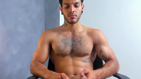 Snapshot of juanbladde chatting on 06/11/26, 02:53 Juan Esteban online show from 06/11/26, 02:53