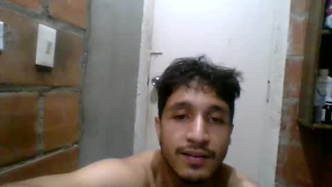 juanc23_371 online show from 01/15/25, 06:01