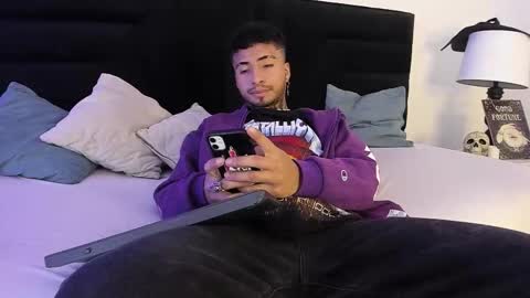 juancamilo66_ online show from 10/26/25, 03:12