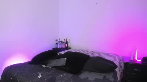 juandaaa__ online show from 10/14/25, 11:49